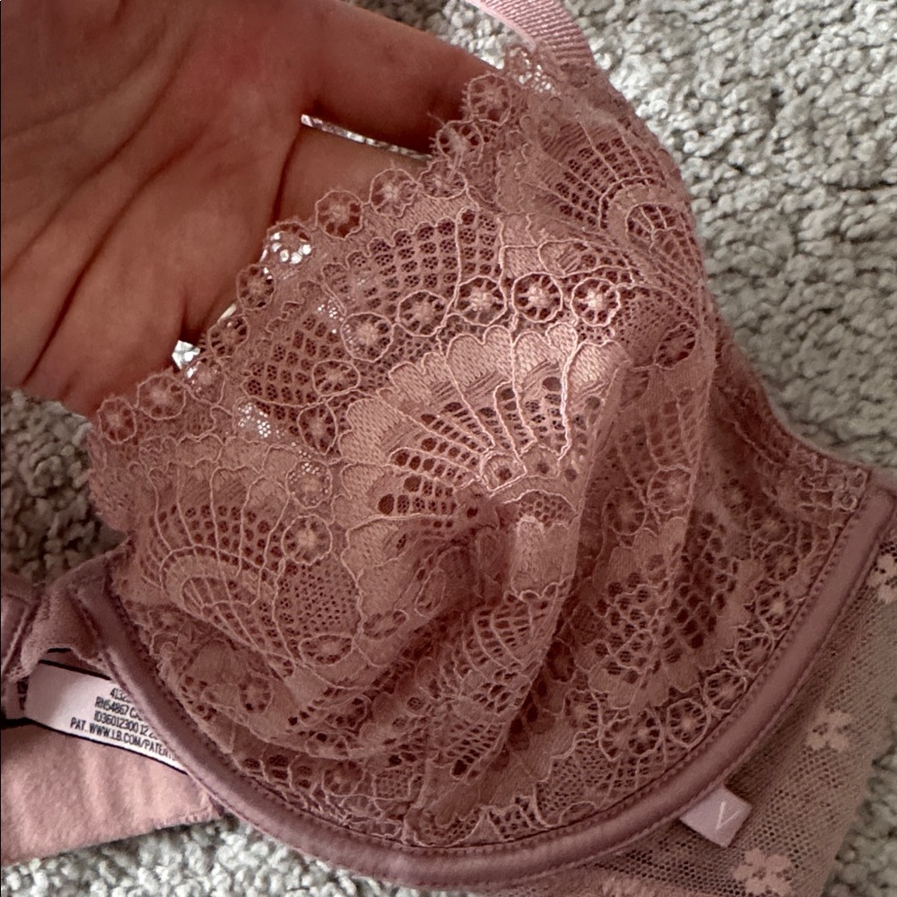 Victoria's Secret Unlined Demi Pink Lace Bra - Size 34D - Picture 2 of 4